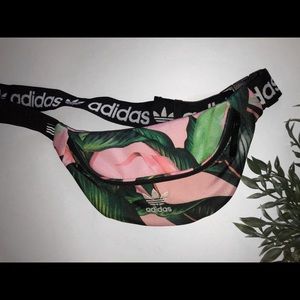 Rainforest Inspired Adidas Fanny Pack 🌿